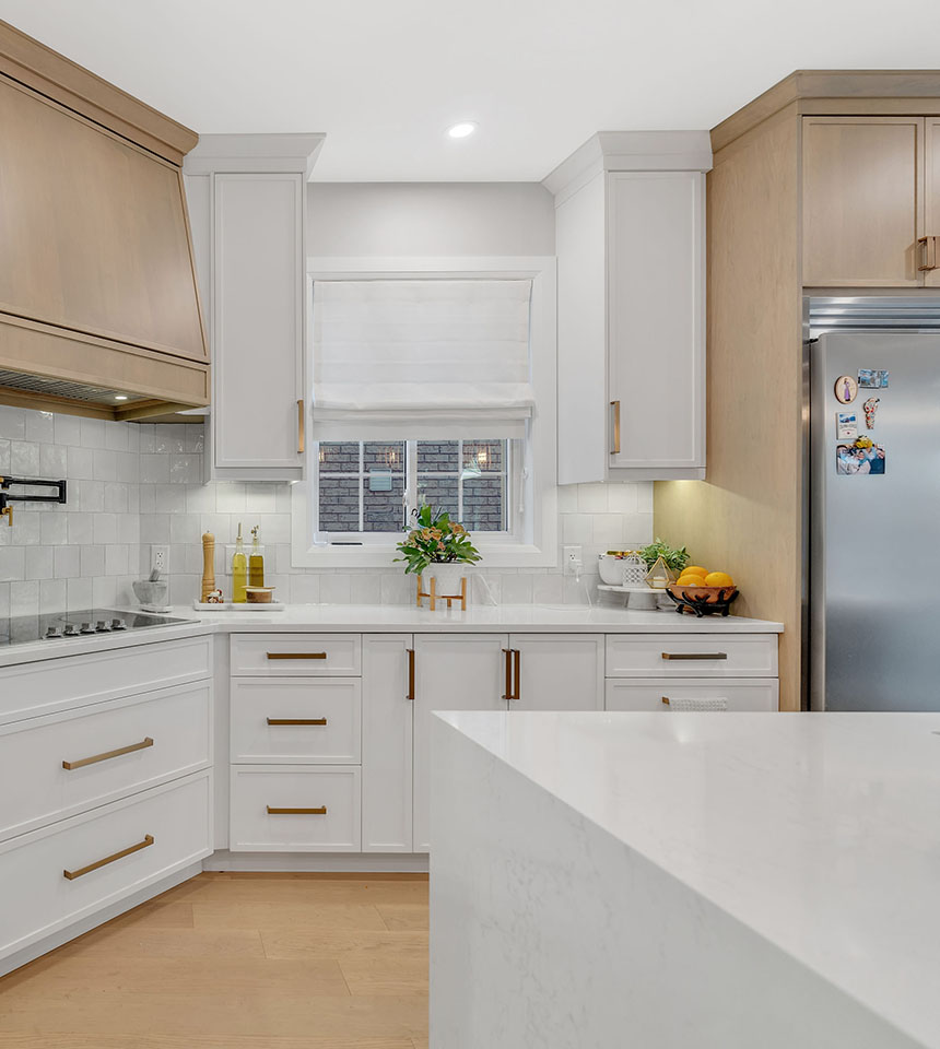 Sapphire Kitchens - Custom Kitchens